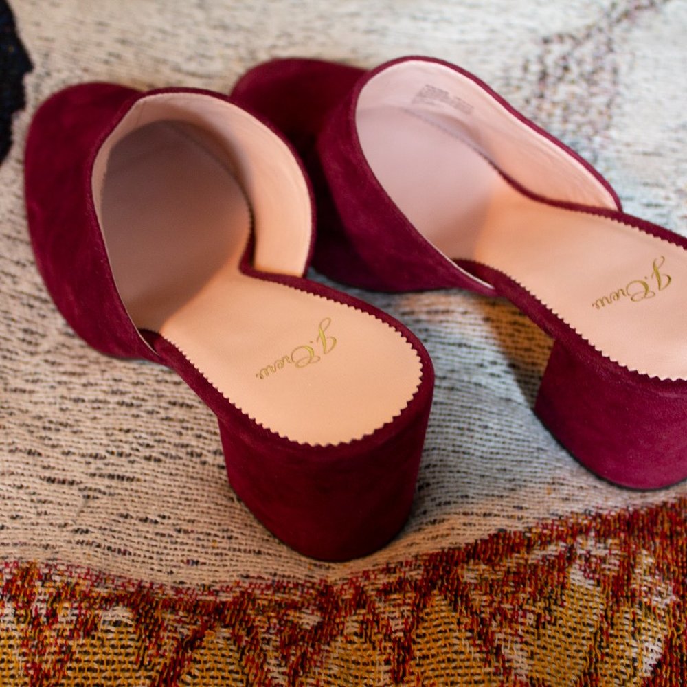 Sophie Pump Mule 8 1/2 - Picture 2 of 2